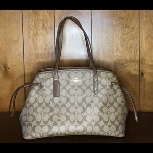 Coach Purse Like NEW!